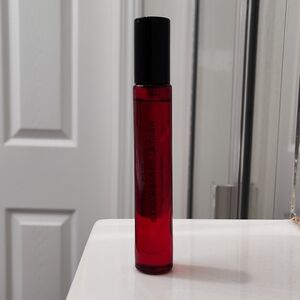 Phlur strawberry letter